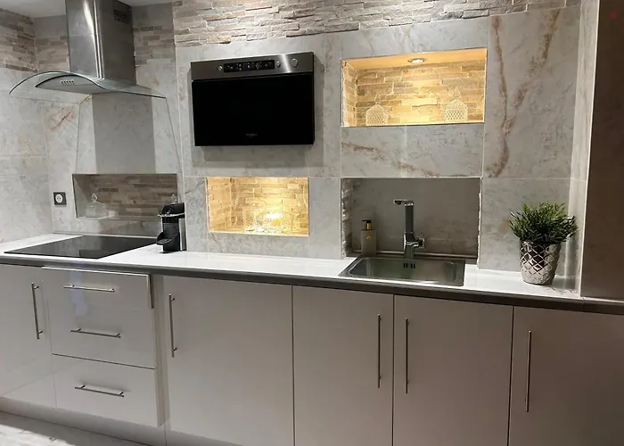 Jacuzzi Moon White Vaudherland